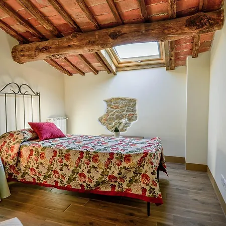 Casa Menco Ареццо
